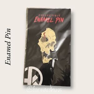 New in Package Enamel "Hunt a Killer" Skull Pin